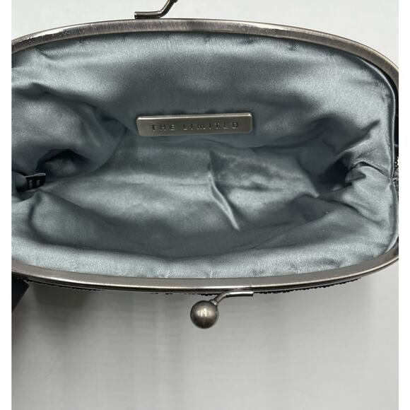 The Limited Handmade Black Silver Tone Kiss Lock Chevron Clutch Bag New - Picture 7 of 10